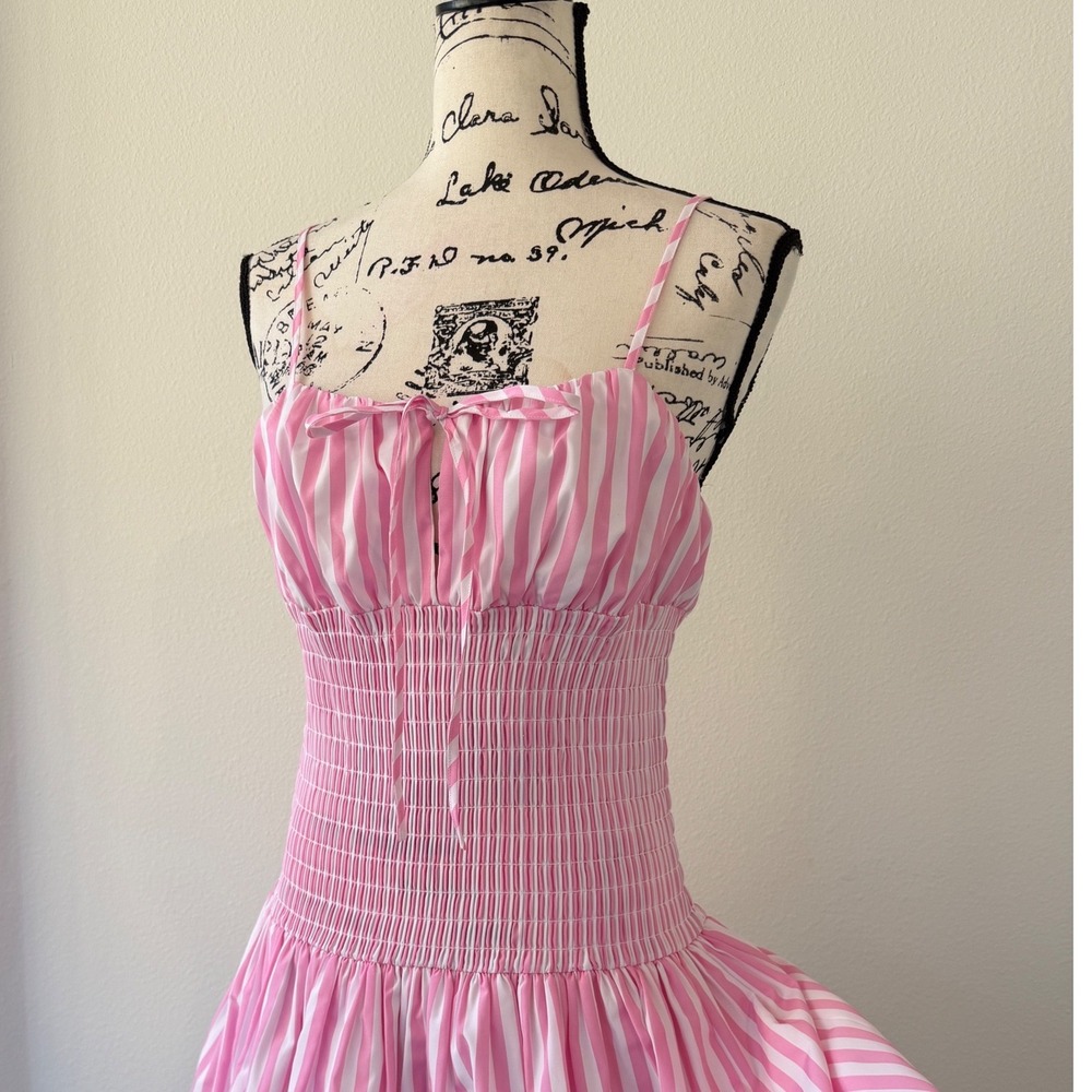 Gianni Bini Pink White Striped Smocked Bubble Hem Mini Dress Coquette Barbiecore - Picture 15 of 15